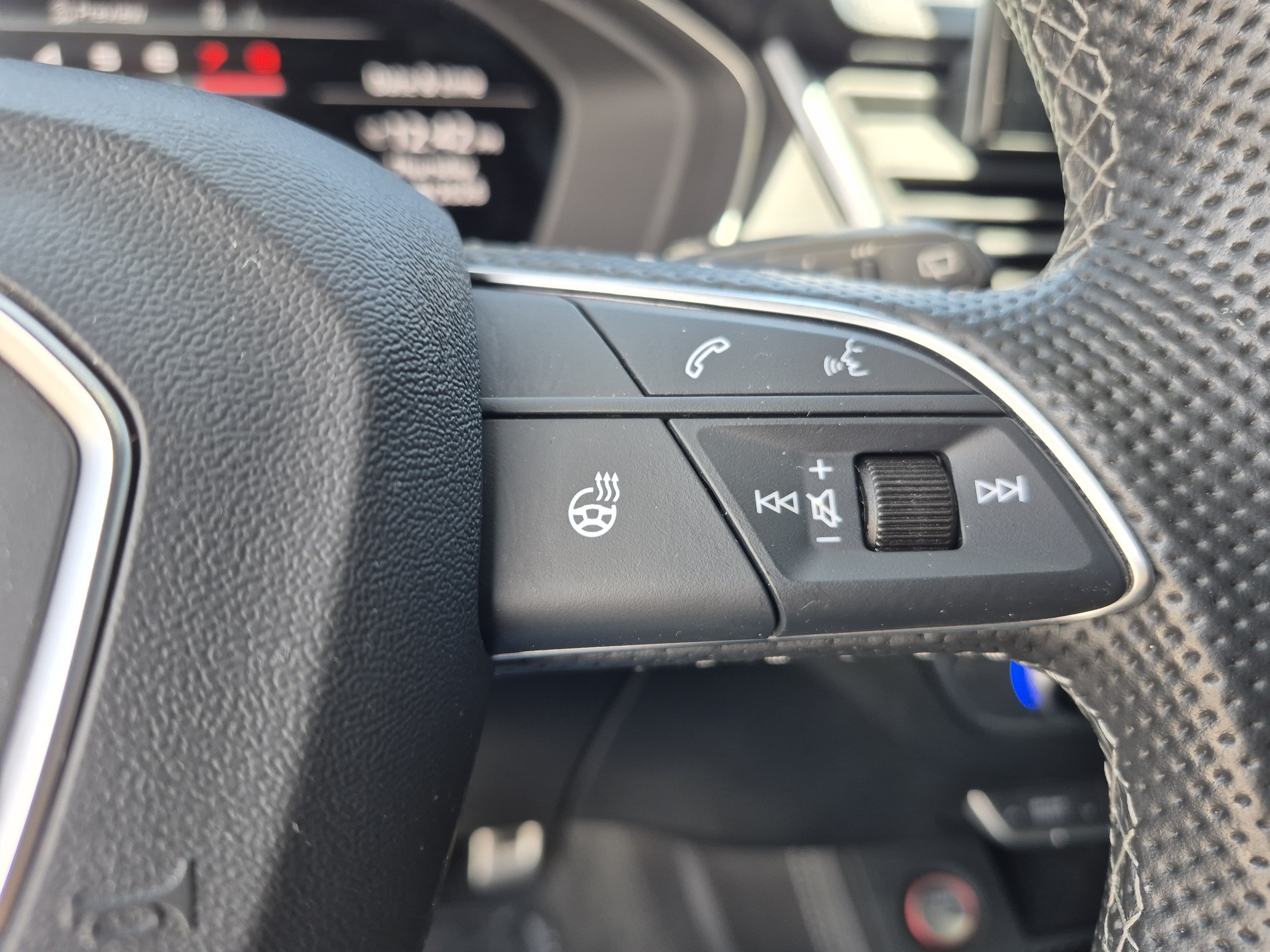 Used 2022 Audi SQ5 Premium Plus AWD/4WD image 24