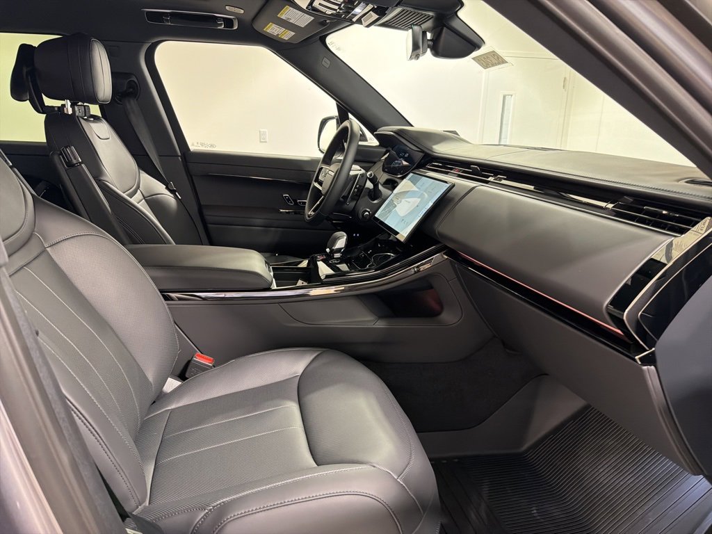 New 2025 Land Rover Range Rover Sport Dynamic SE image 25