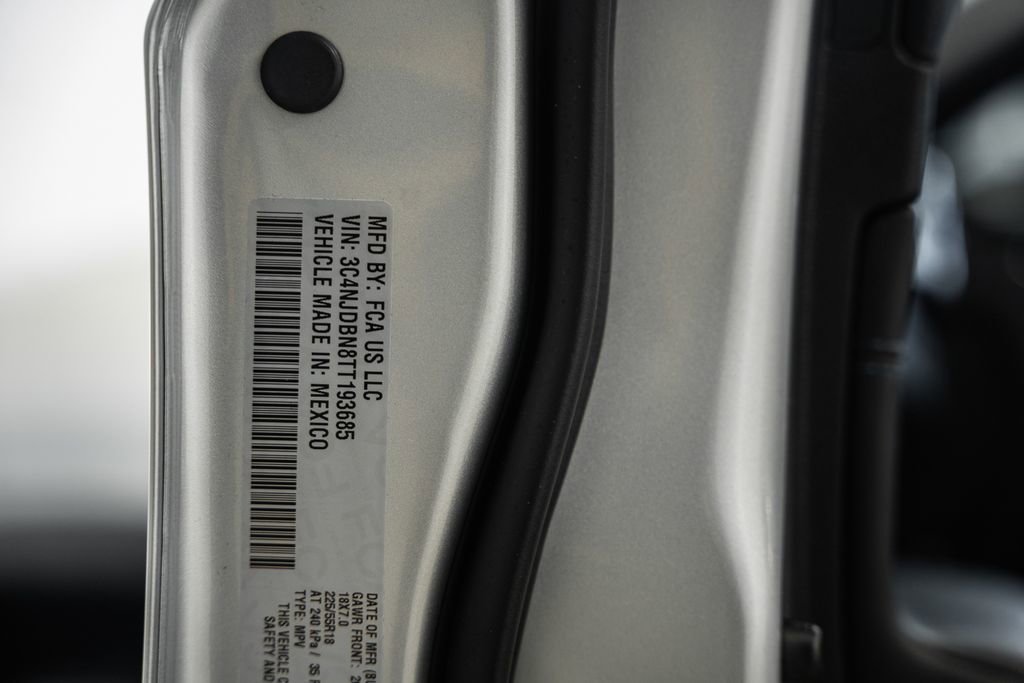 New 2026 Jeep Compass Latitude image 39