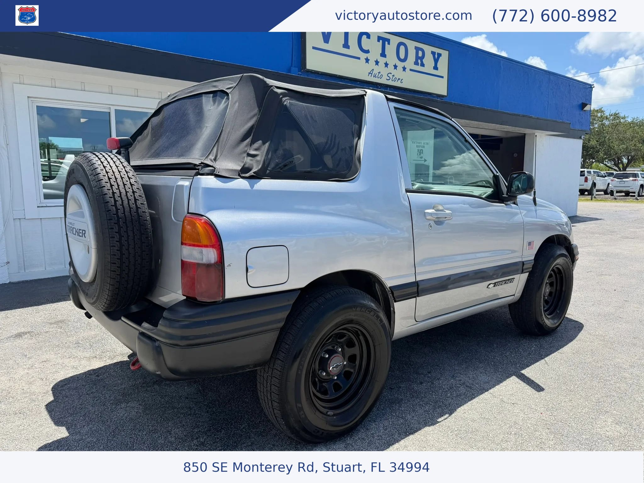 Used 2002 Chevrolet Tracker 2WD image 3