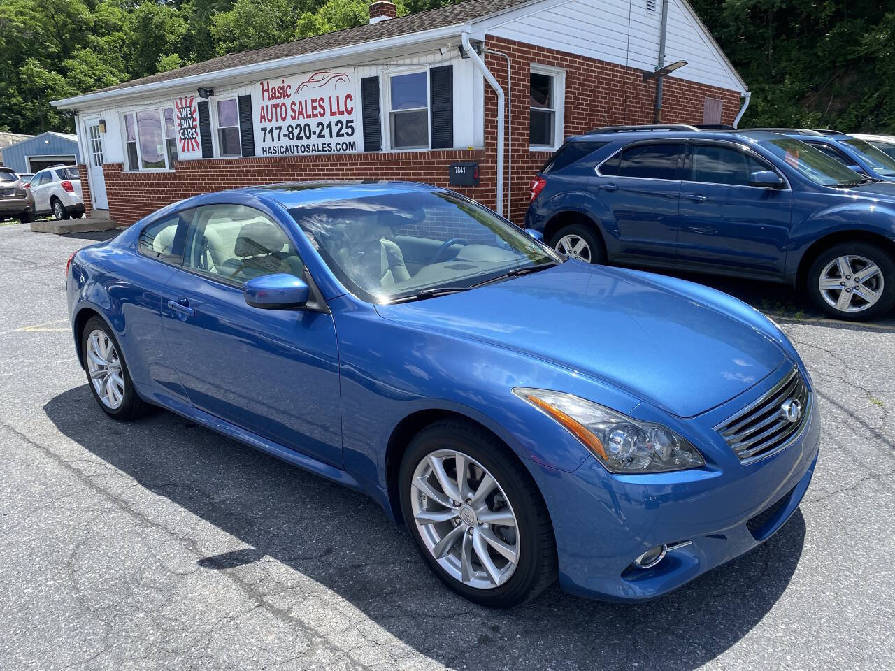 Used 2011 INFINITI G37 x Coupe w/ Premium Pkg AWD/4WD image 3