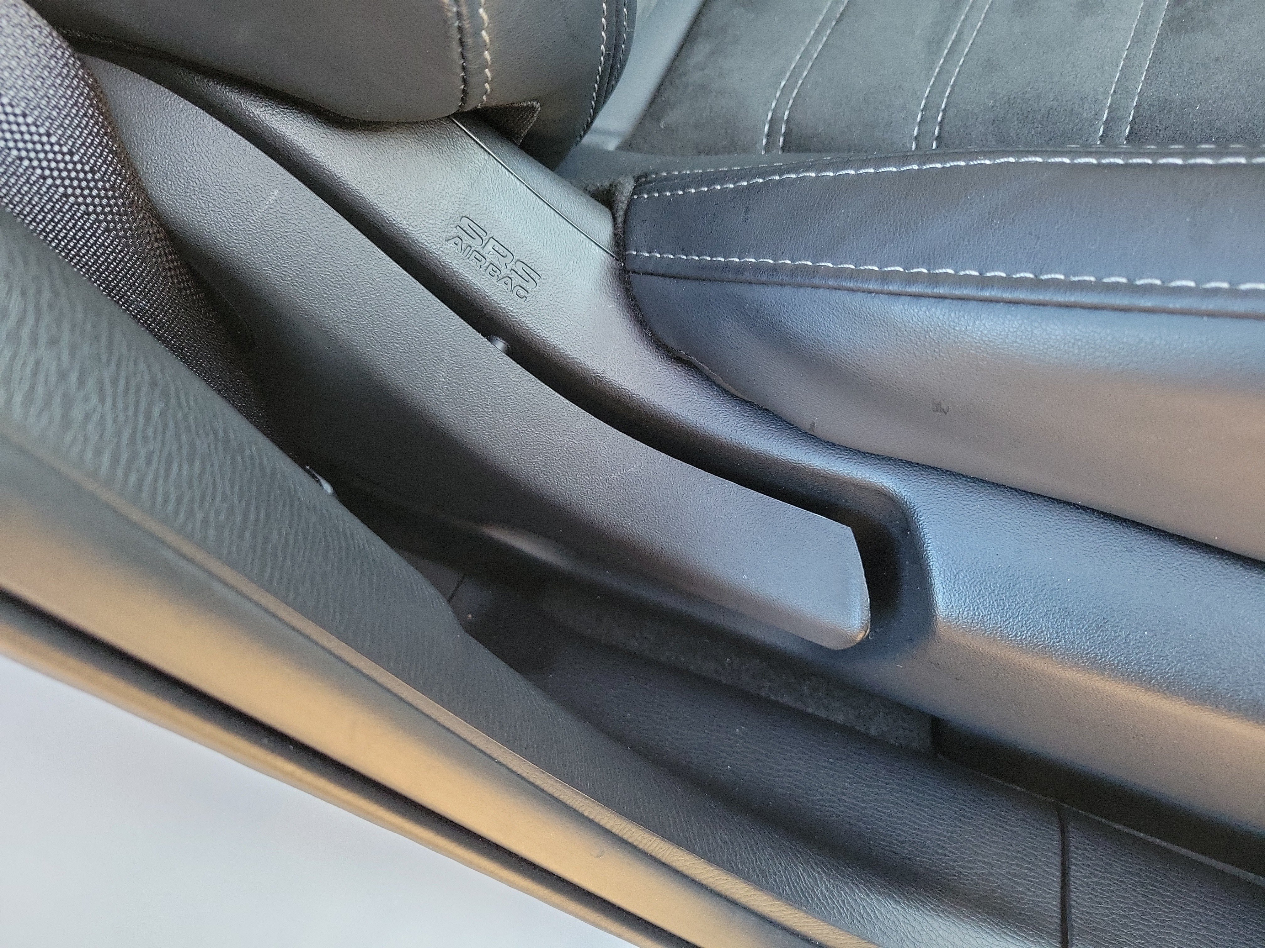 Used 2025 Mitsubishi Outlander SE FWD image 8