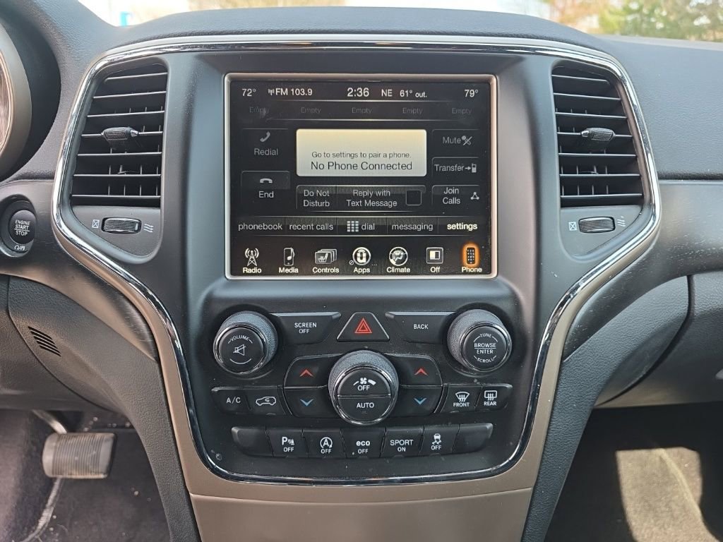 Used 2017 Jeep Grand Cherokee Laredo w/ Quick Order Package 23E image 16