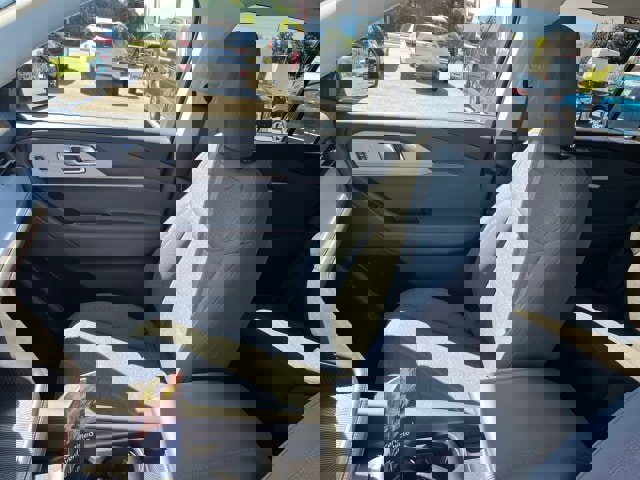 Certified 2025 Ford Explorer Active image 9