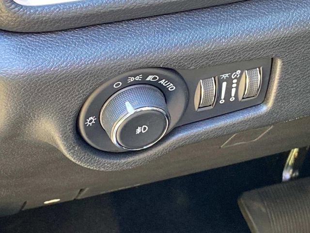 Used 2023 Chrysler Pacifica Touring-L w/ S Appearance Package image 17