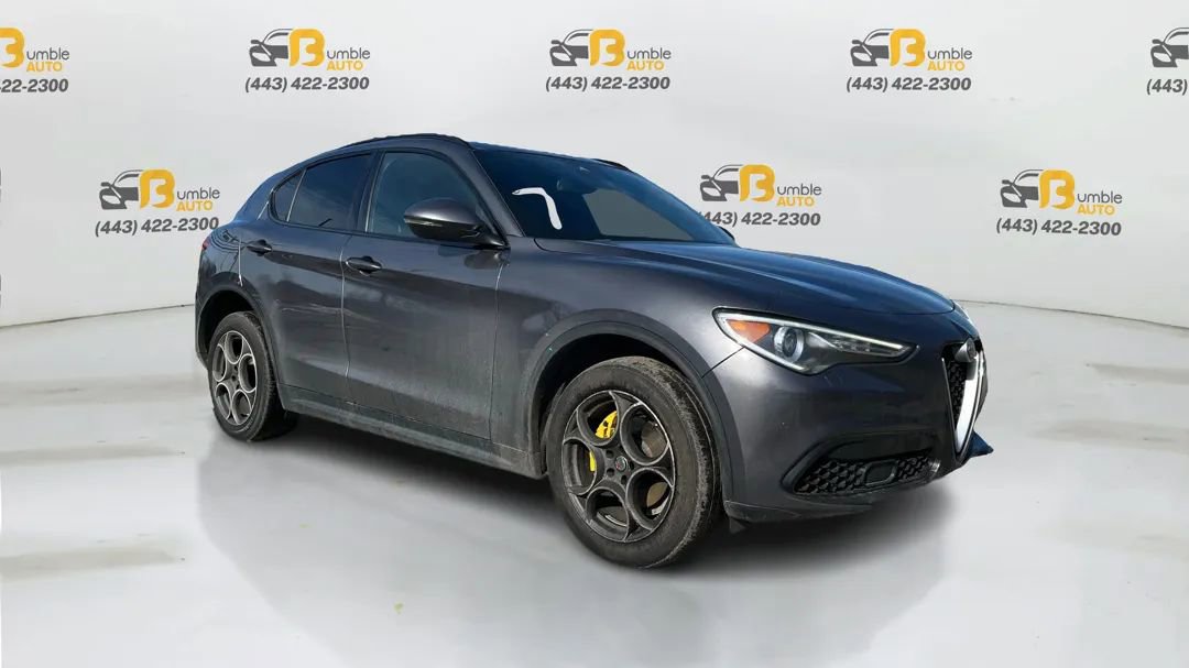 Used 2018 Alfa Romeo Stelvio Ti Sport image 3