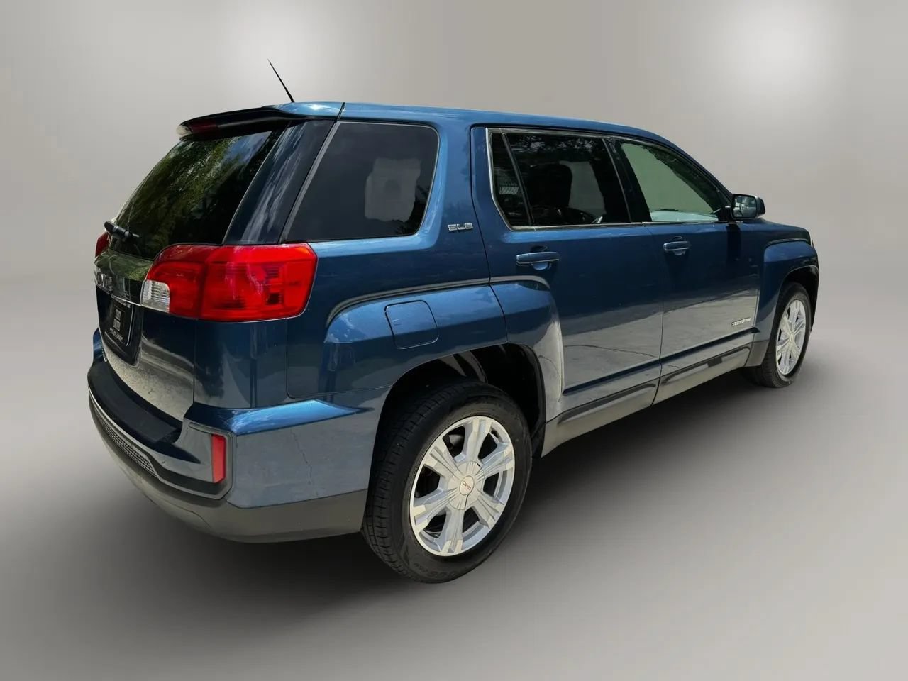Used 2017 GMC Terrain SLE FWD image 8