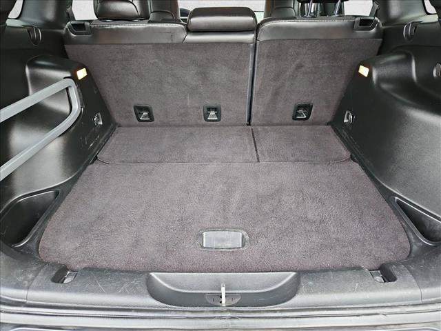 Used 2018 Jeep Cherokee Latitude Plus w/ Comfort/Convenience Group FWD image 6