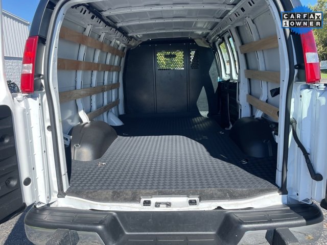 Used 2024 Chevrolet Express 2500 Work Van w/ Driver Convenience Package image 13