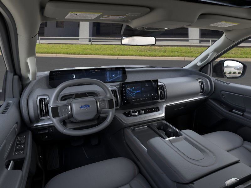 New 2025 Ford Expedition Active image 9