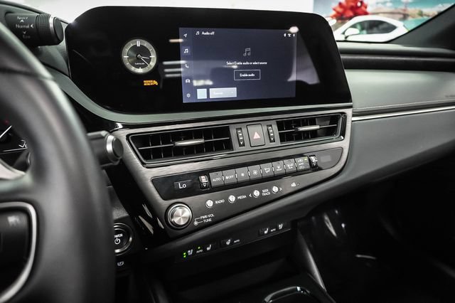 Certified 2025 Lexus ES 300h w/ Premium Package FWD image 16
