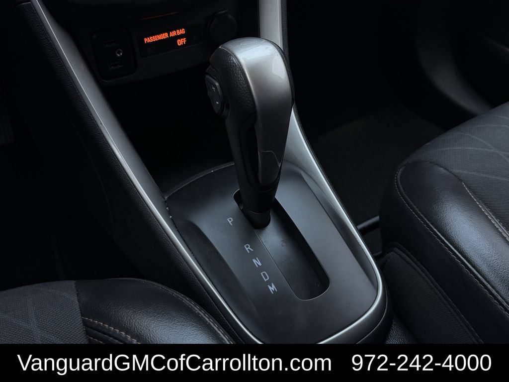Used 2021 Chevrolet Trax LT w/ LT Convenience Package FWD image 20