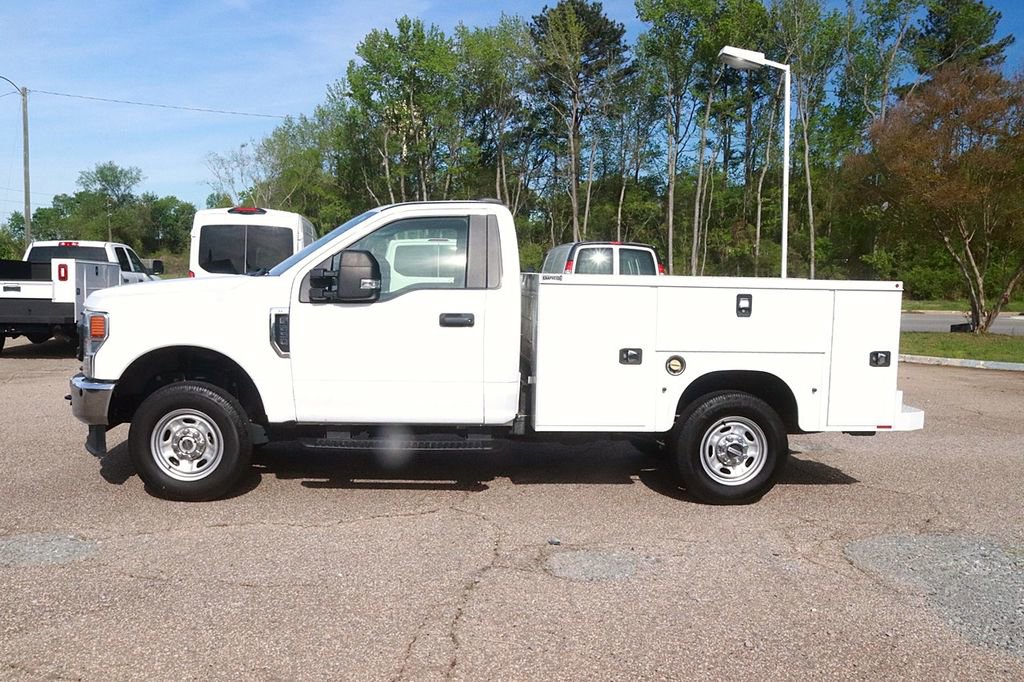 Used 2022 Ford F250 XL w/ Power Equipment Group image 4