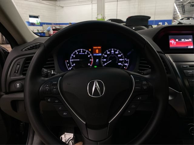 Used 2015 Acura ILX w/ Premium Package FWD image 23