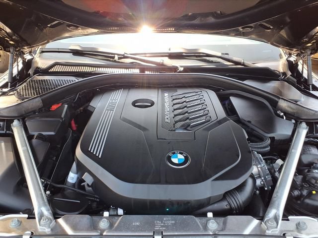Used 2022 BMW M440i Coupe w/ Premium Package RWD image 11