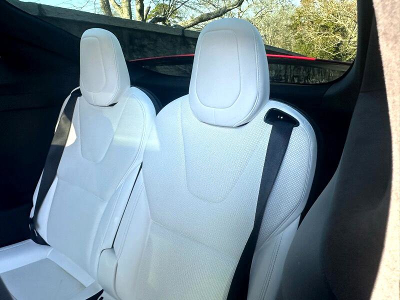 Used 2023 Tesla Model X image 33