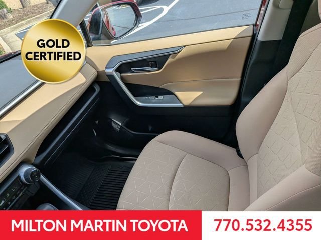 Used 2022 Toyota RAV4 XLE AWD/4WD image 17