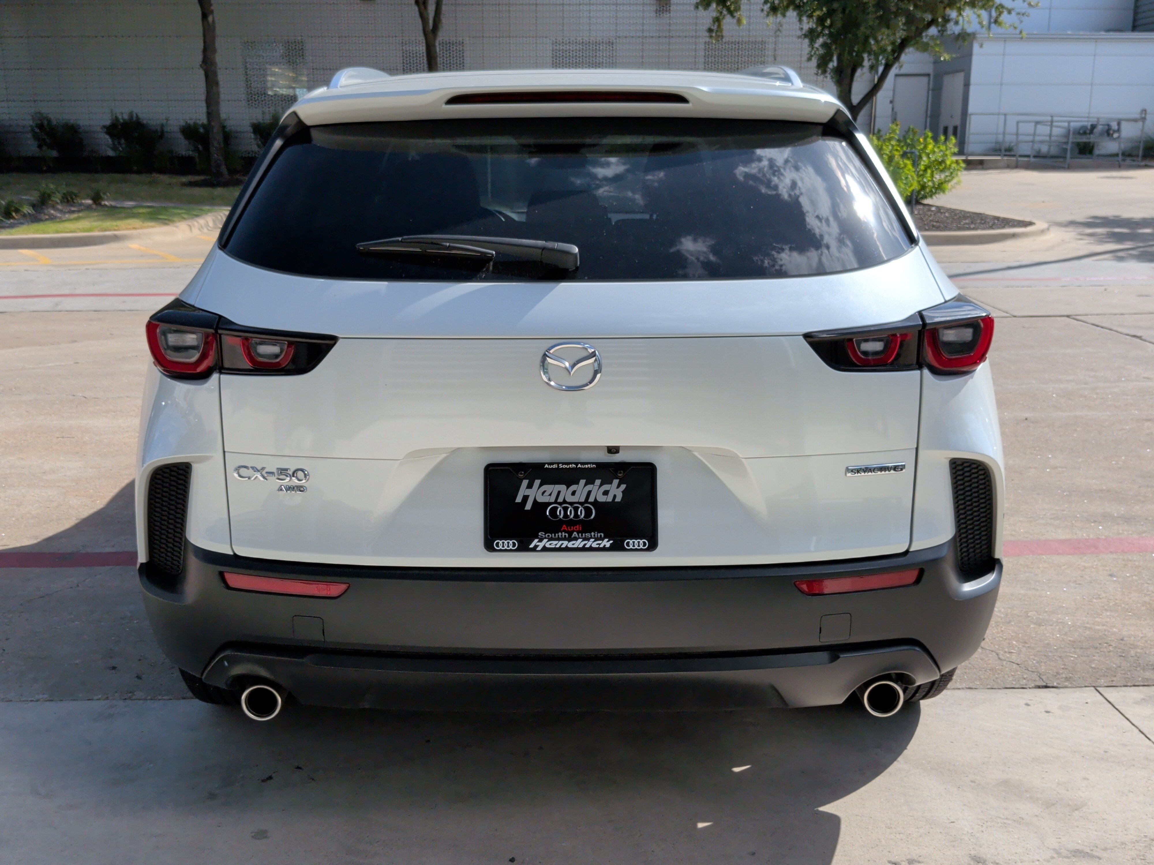 Used 2025 MAZDA CX-50 AWD 2.5 S w/ Weather Package image 9