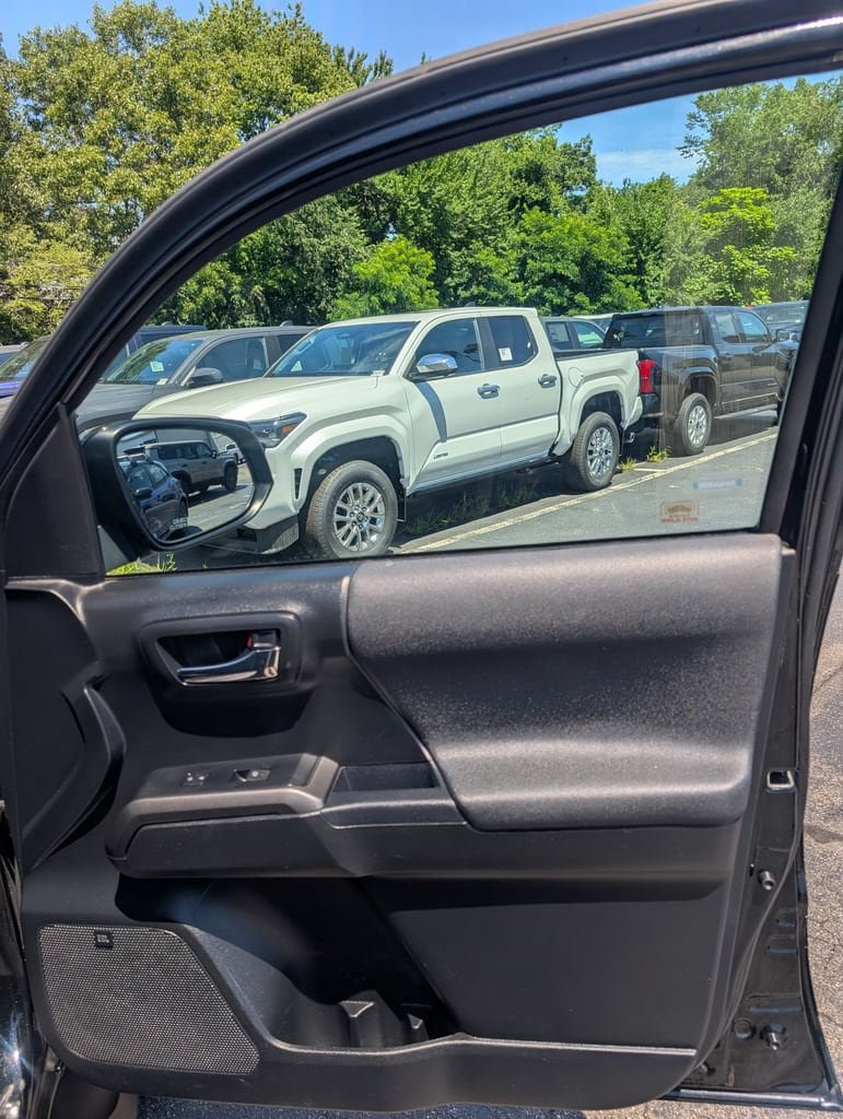 Used 2019 Toyota Tacoma TRD Pro AWD/4WD image 18