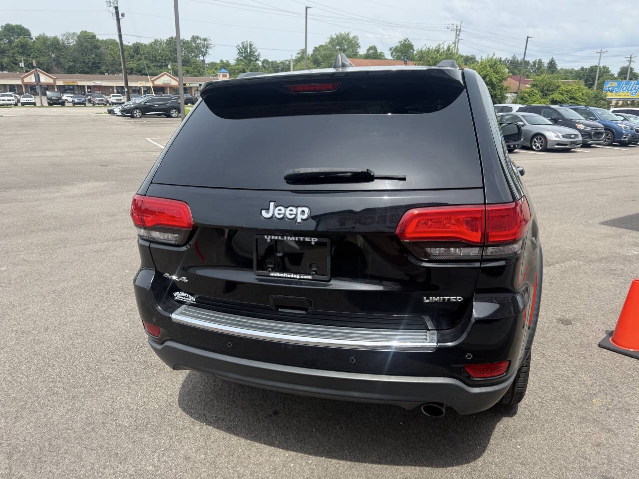 Used 2019 Jeep Grand Cherokee Limited AWD/4WD image 8