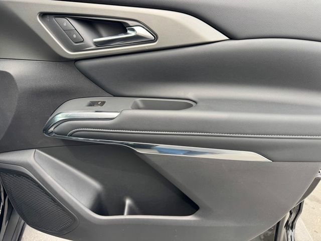New 2026 Chevrolet Traverse LT w/ Midnight/Sport Edition FWD image 8