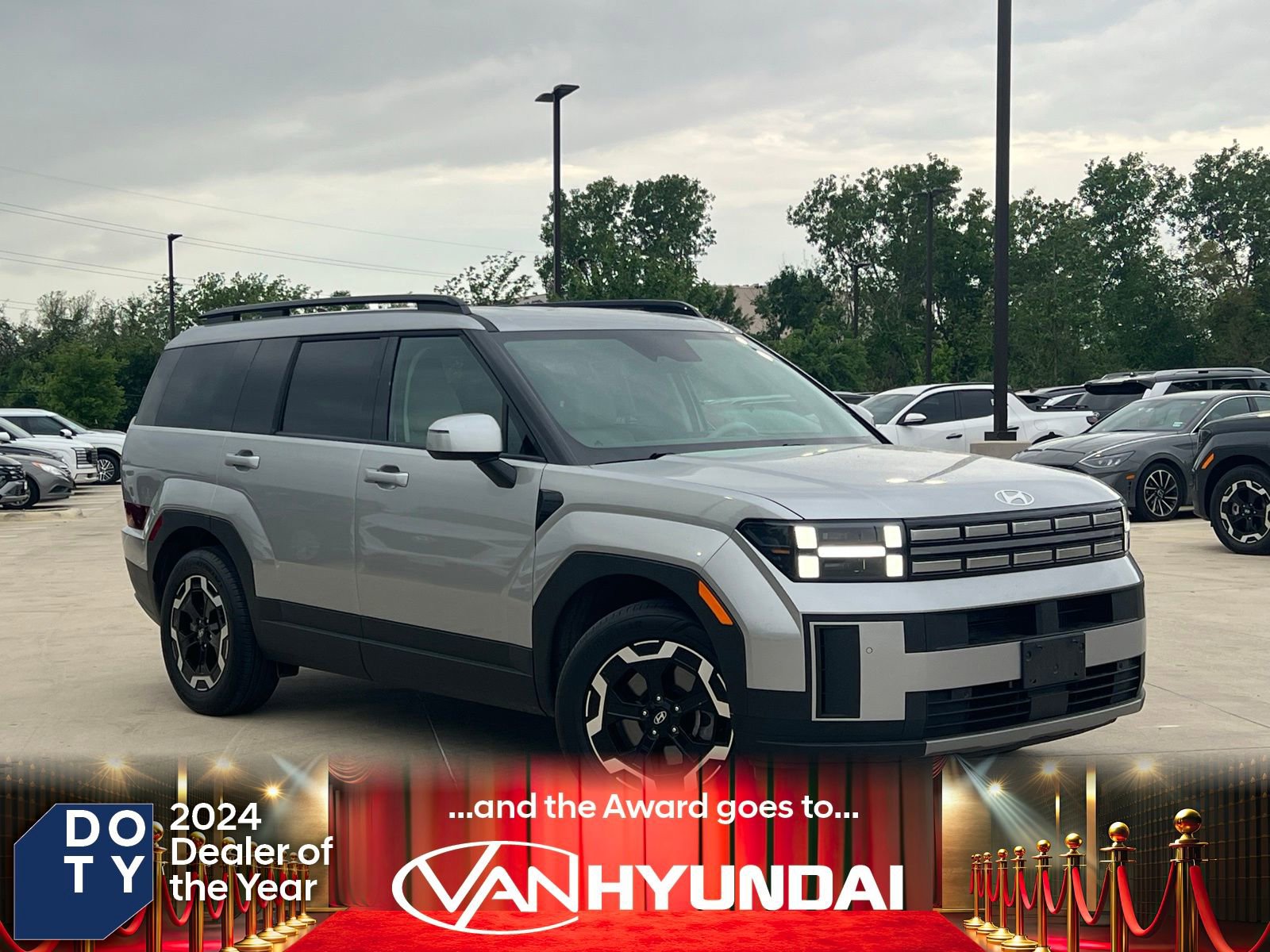 Used 2025 Hyundai Santa Fe SEL image 1