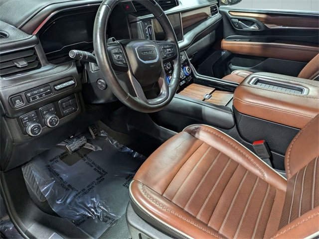 Used 2024 GMC Yukon XL Denali Ultimate image 11