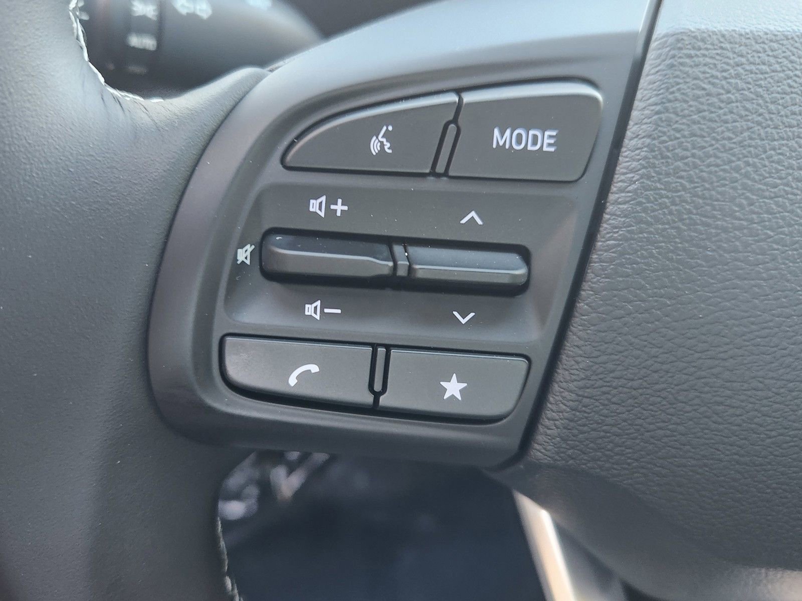 New 2026 Hyundai Venue SEL image 12