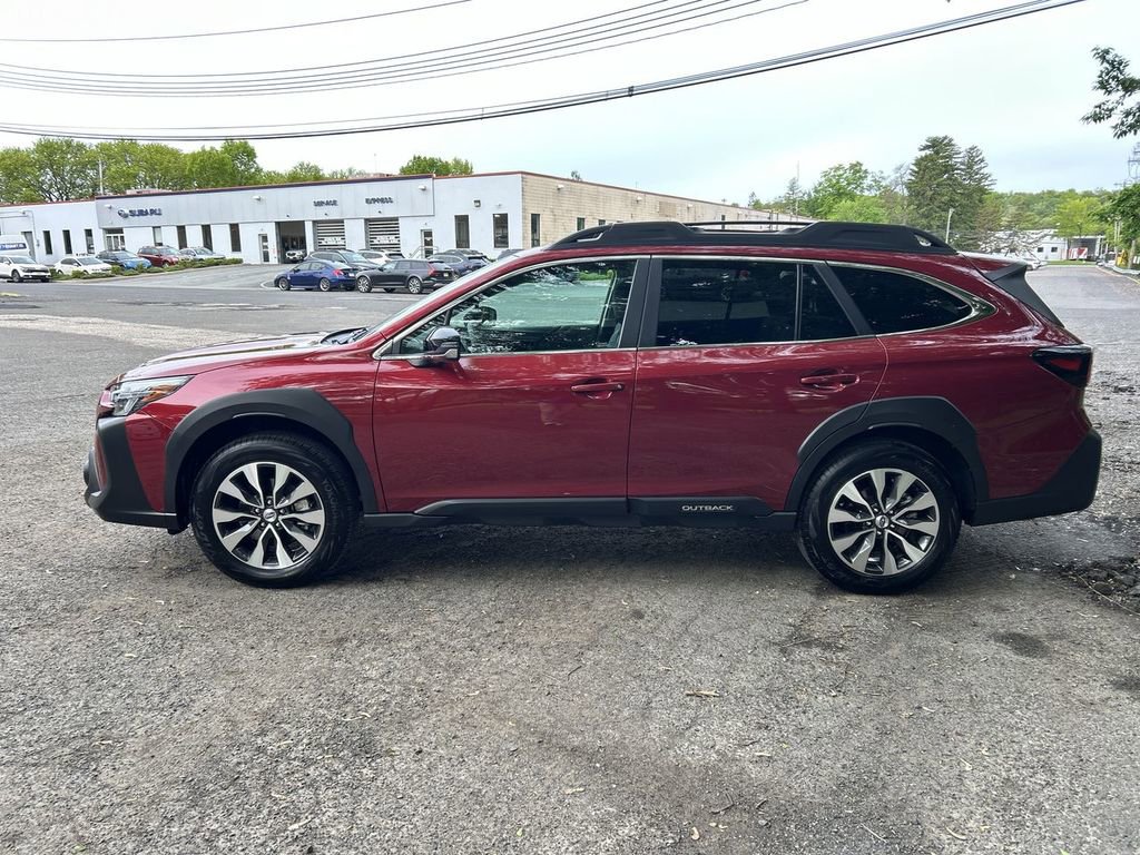 Certified 2025 Subaru Outback Limited AWD/4WD image 5