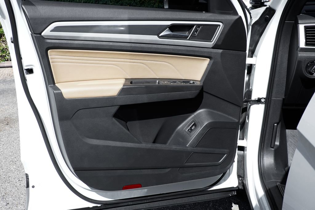 Used 2023 Volkswagen Atlas Cross Sport SE image 15