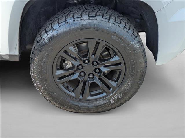 Used 2016 GMC Canyon SLE RWD image 23