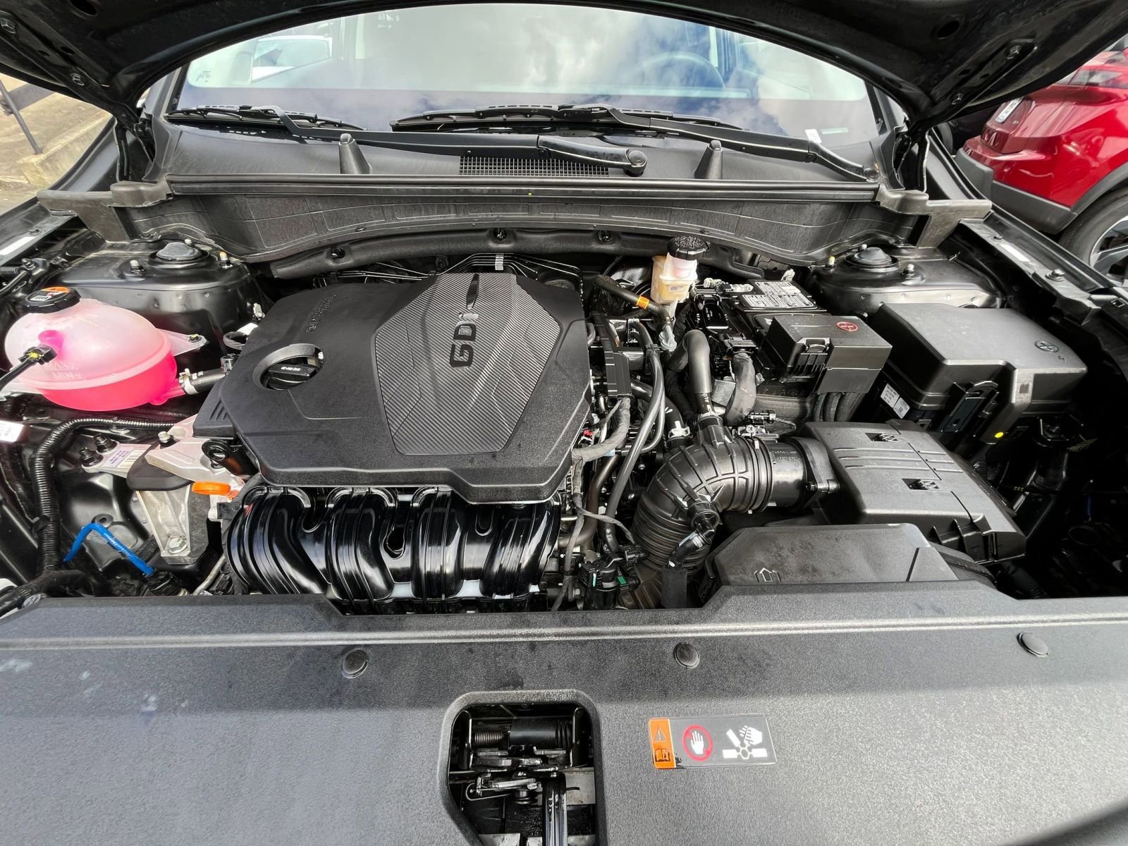 Used 2025 Kia Sportage LX FWD image 32