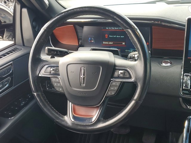 Used 2022 Lincoln Navigator Reserve image 18