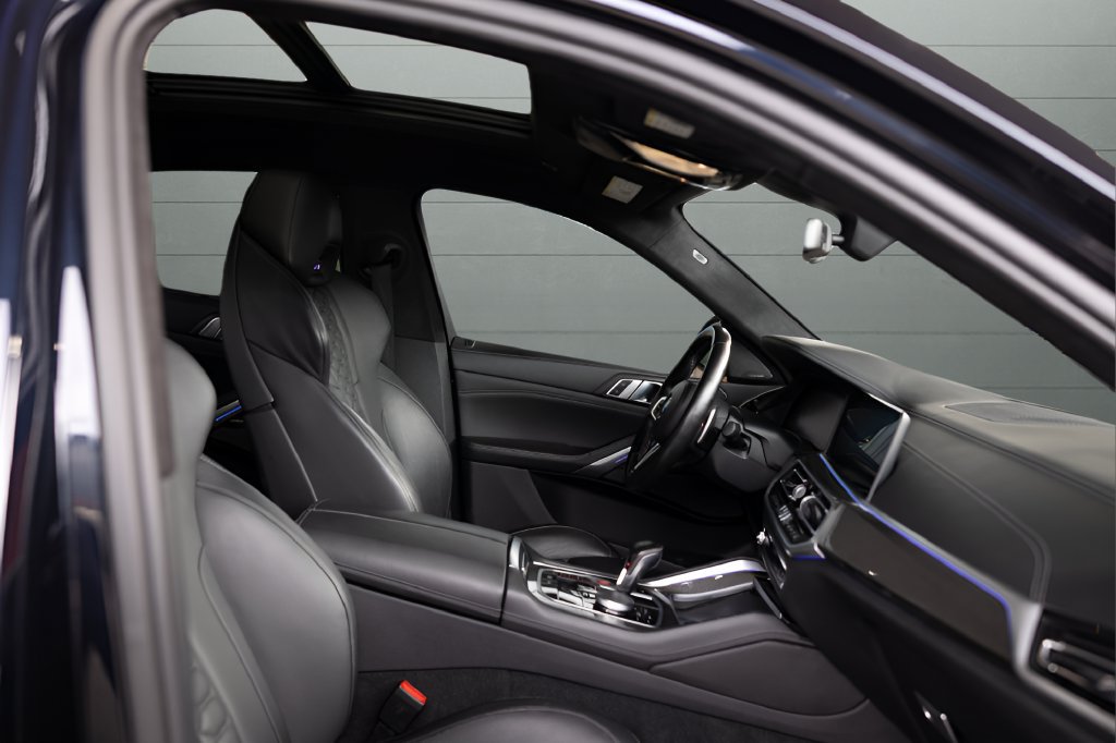 Used 2022 BMW X6 M w/ Executive Package AWD/4WD image 74