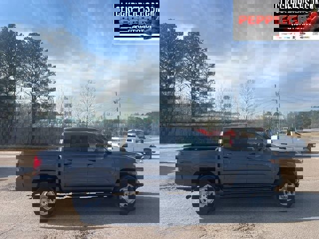 Used 2023 Toyota Tacoma SR w/ SR Convenience Package image 6