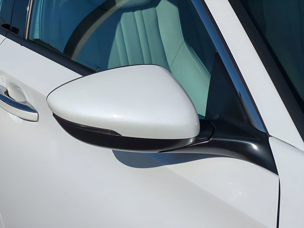 Used 2022 Honda Accord Touring image 11