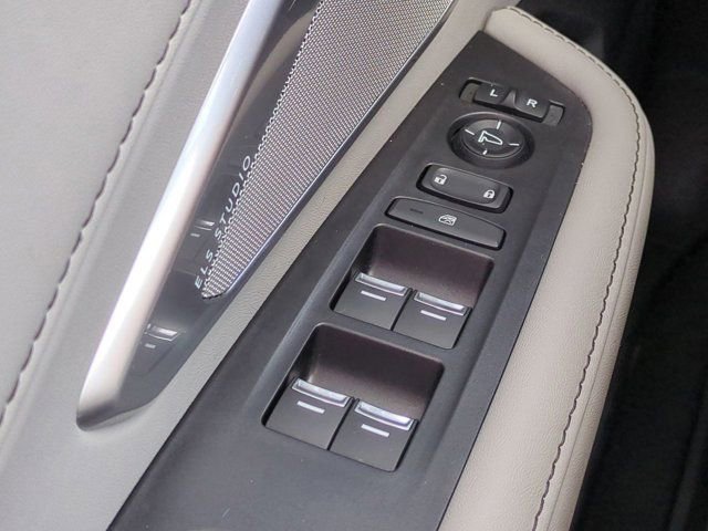 Used 2023 Acura RDX w/ Technology Package FWD image 22