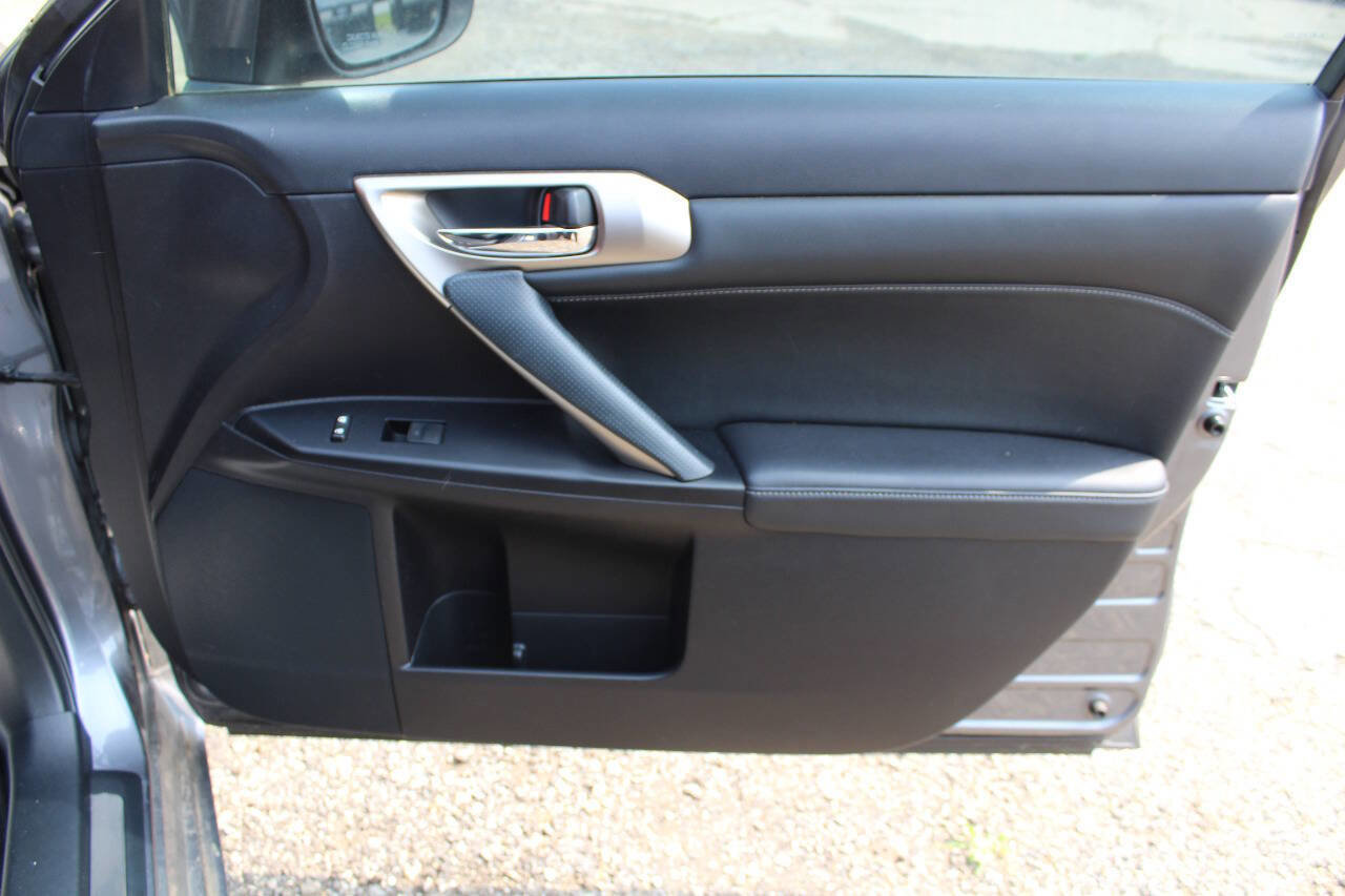 Used 2014 Lexus CT 200h image 20