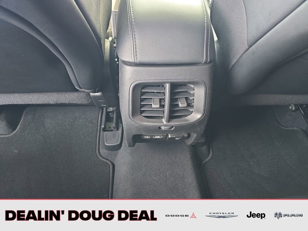 Used 2023 Jeep Cherokee Altitude Lux image 26