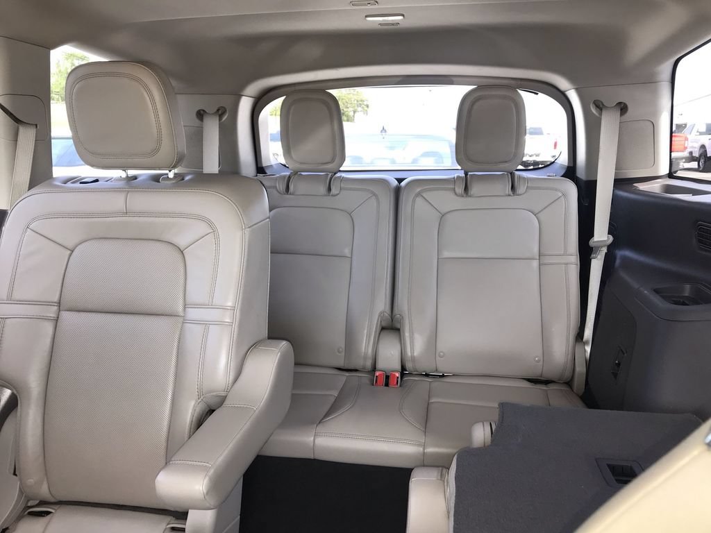 Used 2021 Lincoln Aviator Reserve w/ Equipment Group 210A AWD/4WD image 23