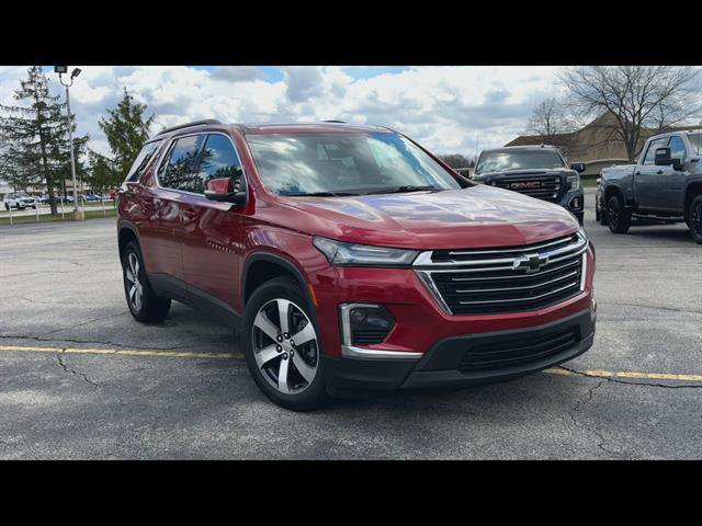 Used 2023 Chevrolet Traverse LT w/ LT Premium Package AWD/4WD image 27