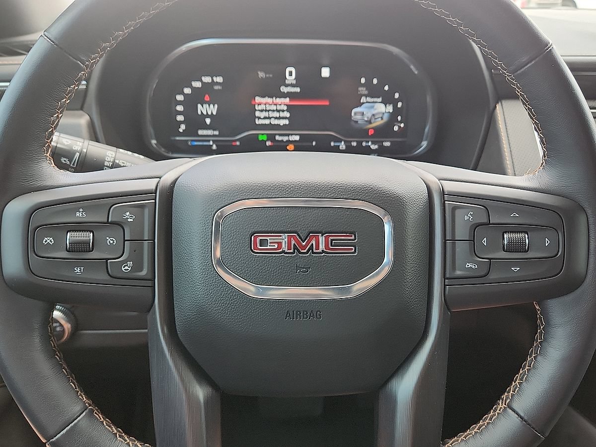 Used 2022 GMC Yukon XL AT4 AWD/4WD image 11
