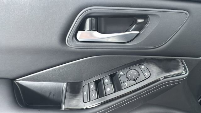 New 2026 Nissan Rogue SV AWD/4WD image 20