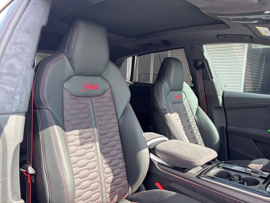 New 2026 Audi RS Q8 performance image 16