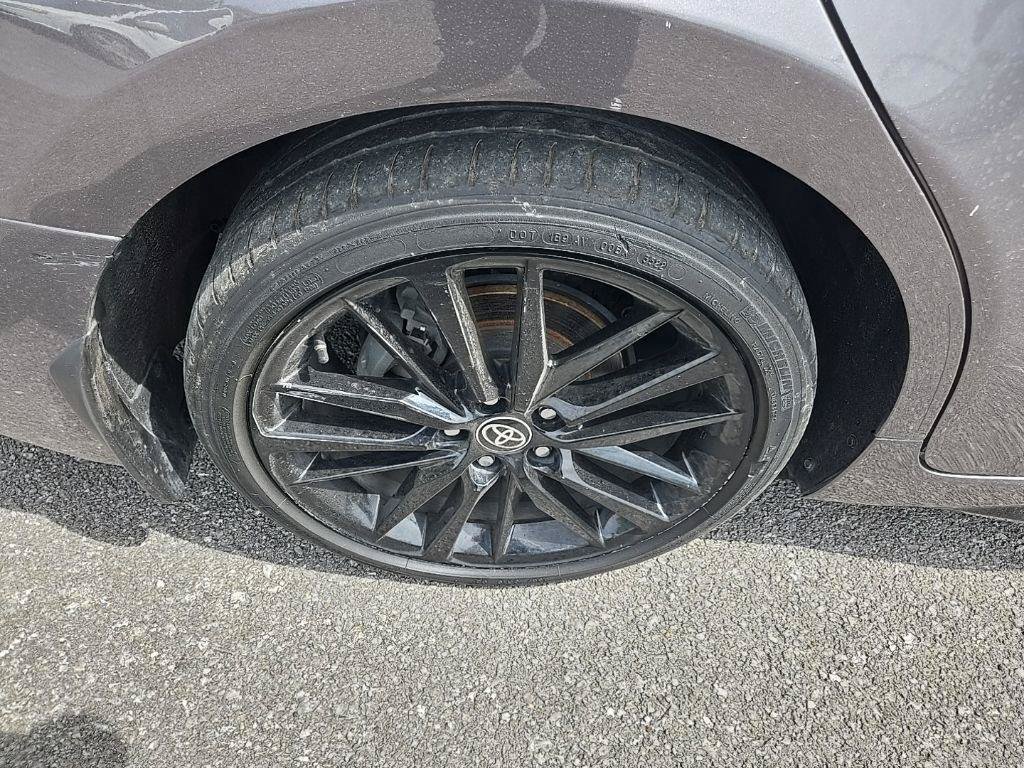 Used 2023 Toyota Camry XSE FWD image 10