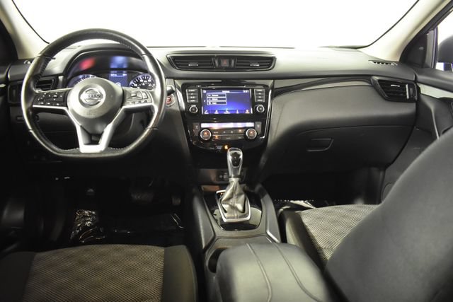 Used 2022 Nissan Rogue Sport SV AWD/4WD image 28