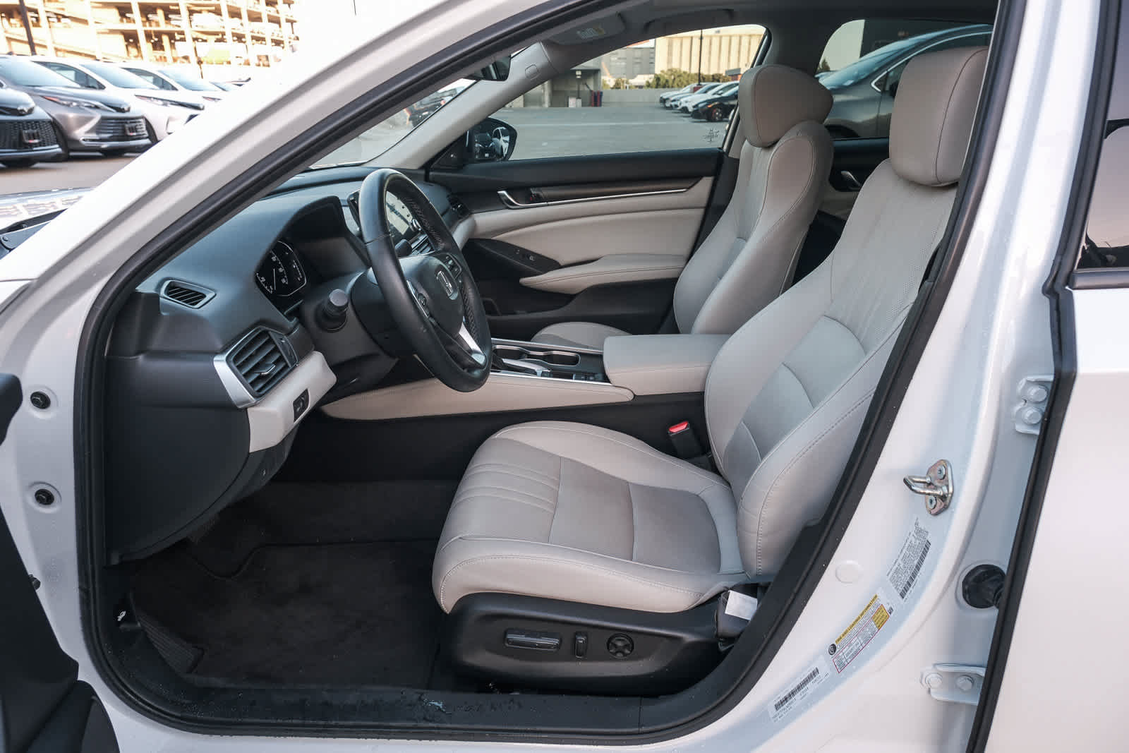 Used 2020 Honda Accord EX-L image 19