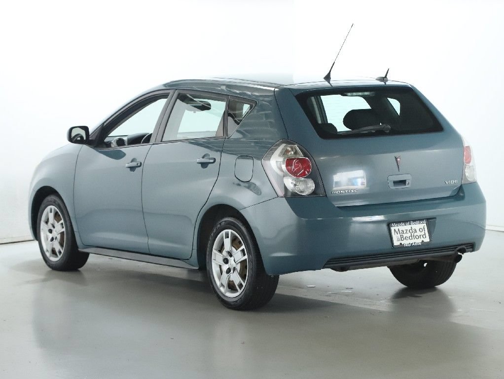 Used 2009 Pontiac Vibe w/ Preferred Package FWD image 34