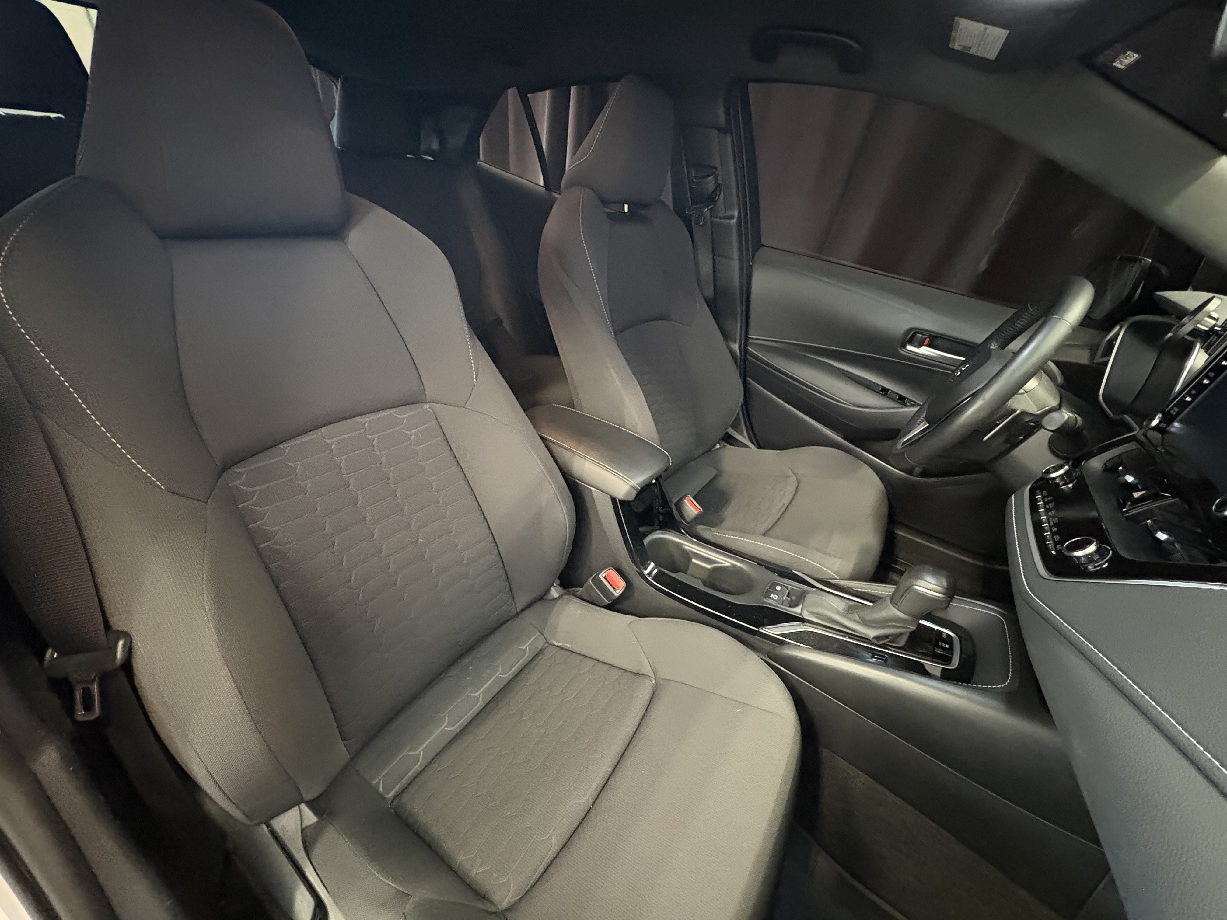 Certified 2019 Toyota Corolla SE FWD image 36