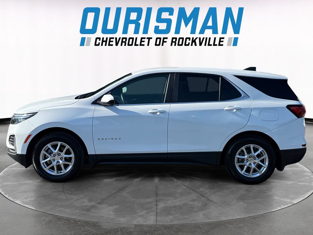 Used 2024 Chevrolet Equinox LT w/ LPO, Cargo Package FWD image 3
